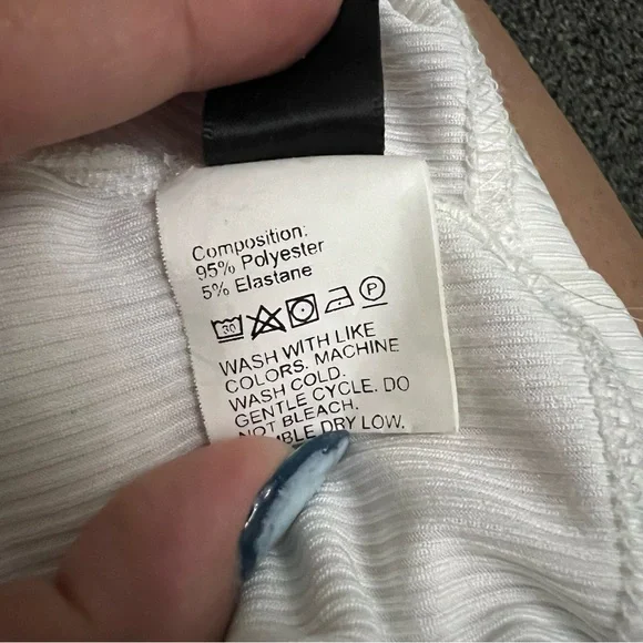 SHEIN White High Neck V-Neck Cropped Basic Ribbed Tank Top Casual Cute Shirt M - Picture 13 of 13